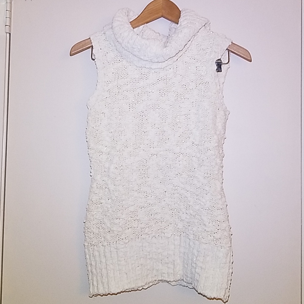 PERFECT FOR HOLIDAYS! Cream & Gold Sweater Tunic